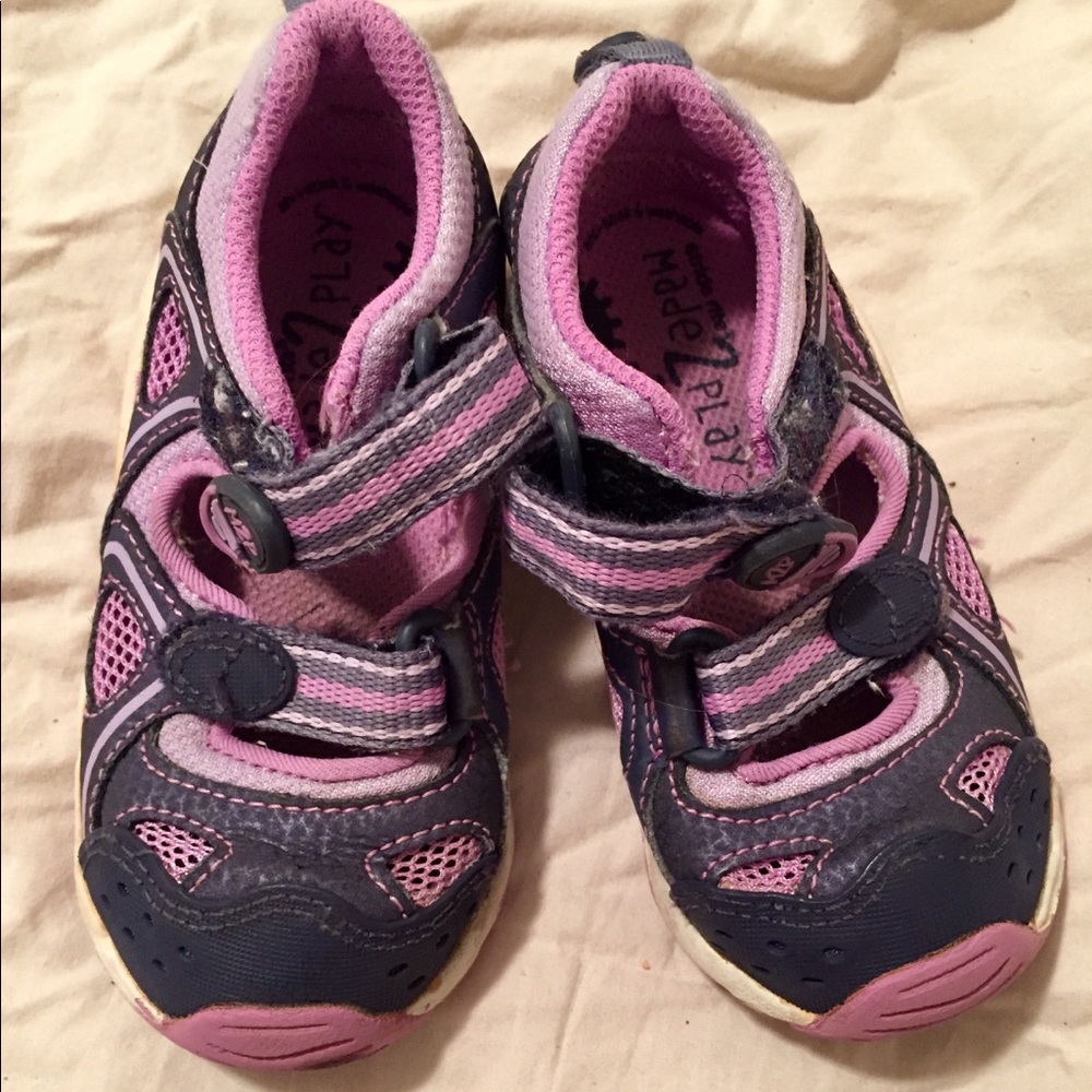Toddler Girl Sz 7  Made 2 Play Grey&Pink Sneakers